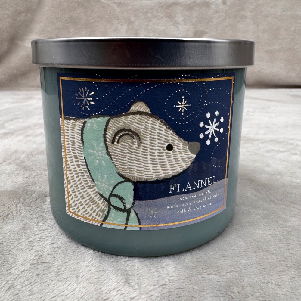 Bath & Body Works Flannel 3-Wick Scented Candle 14.5oz Polar Bear Winter Edition